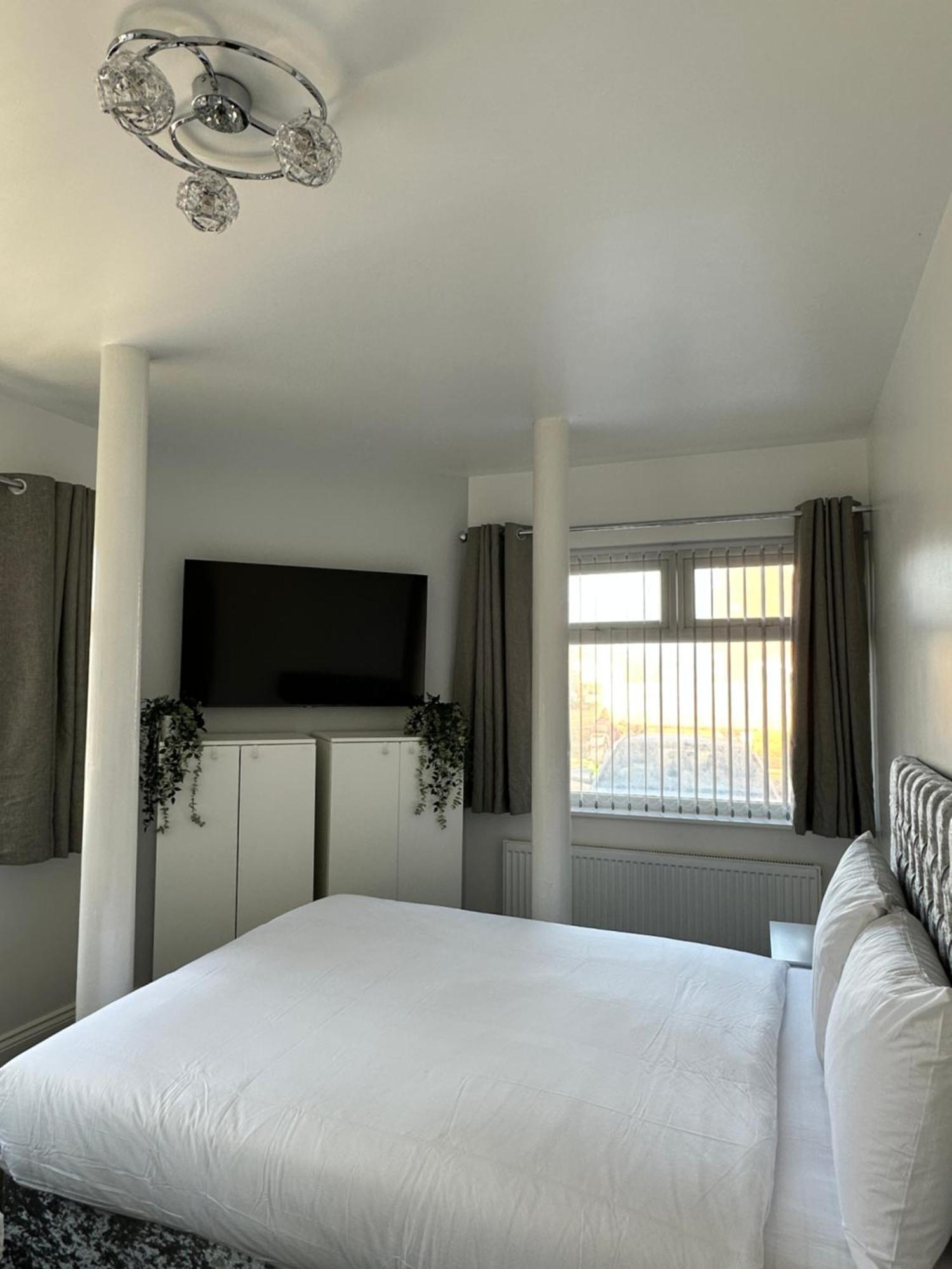 Granada Holmfield Rd Blackpool